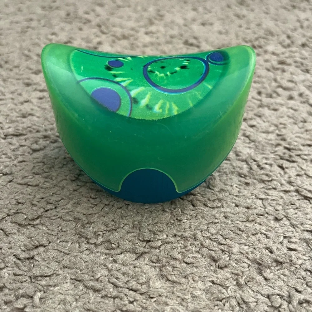 Pringles Chip Holder